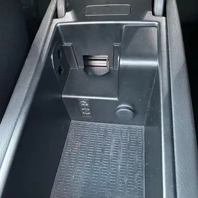 Hộp thay thế giá đỡ điện thoại cho BMW X3 (F25)