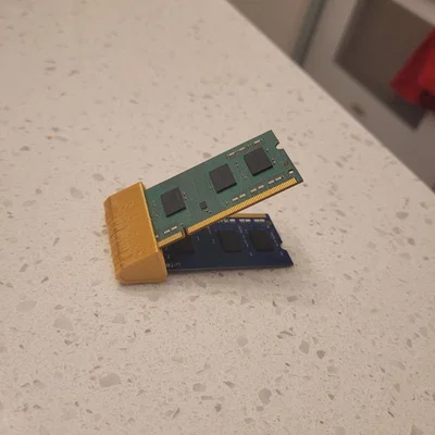 Cửa chặn bằng RAM thiết kế cho SODIMM