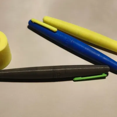 Bút bi Rollerball #2 với cảm giác cầm nắm tuyệt vời