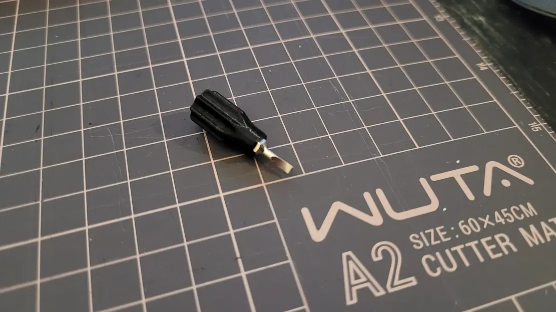 Tay cầm nhỏ cho mũi khoan 4mm - Image 1