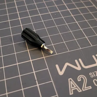 Tay cầm nhỏ cho mũi khoan 4mm