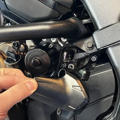 Bìa thay thế cho Honda CRF1000 Africa Twin sau khi lắp crashbars