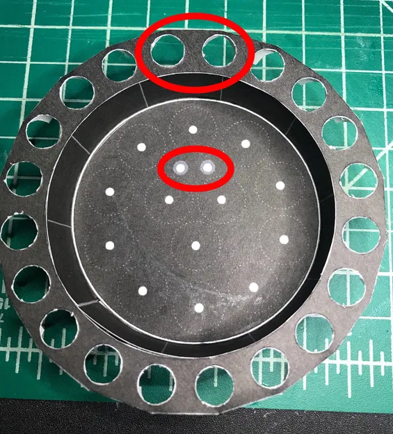 Phần động cơ SuperHeavy B7 với Raptor và chân đế - Image 11