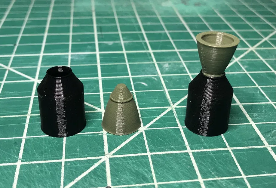 Phần động cơ SuperHeavy B7 với Raptor và chân đế - Image 14