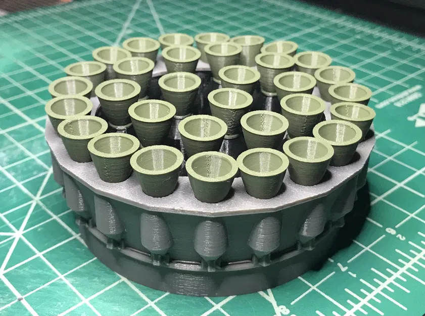 Phần động cơ SuperHeavy B7 với Raptor và chân đế - Image 15