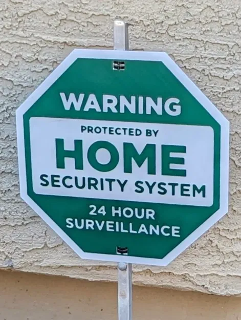 Biển báo cảnh báo bảo vệ bởi hệ thống an ninh gia đình - Image 2