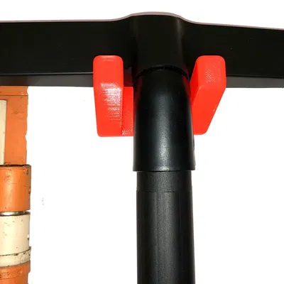 Giá đỡ cho chổi hút bụi ướt