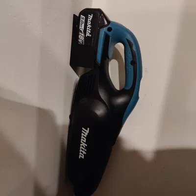 Giá treo tường cho máy hút bụi Makita DCL182