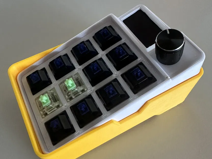 Nắp bảo vệ và giá đỡ cho Adafruit Macropad RP2040 - Image 1