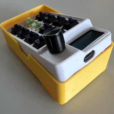 Nắp bảo vệ và giá đỡ cho Adafruit Macropad RP2040