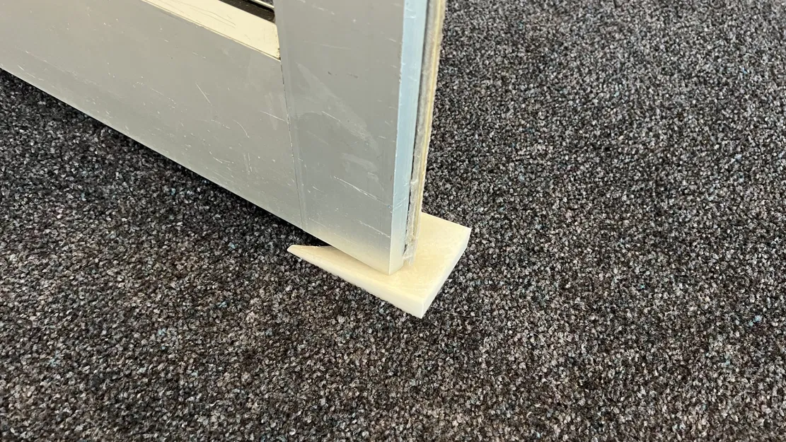 Bộ chặn cửa thiết kế đặt ở cạnh cửa để tránh bị đá... - Image 2