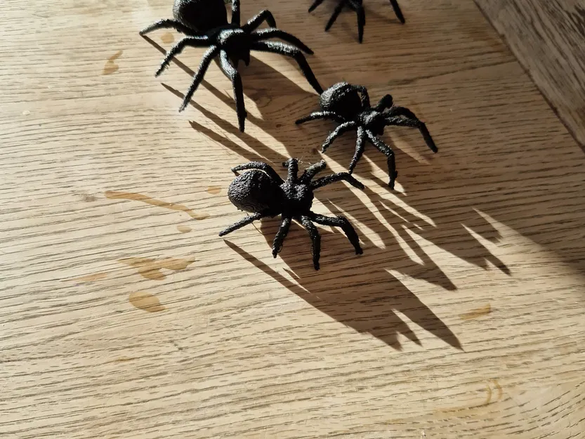 Nhện thực tế dễ dàng in ấn cho mùa Halloween - Image 1