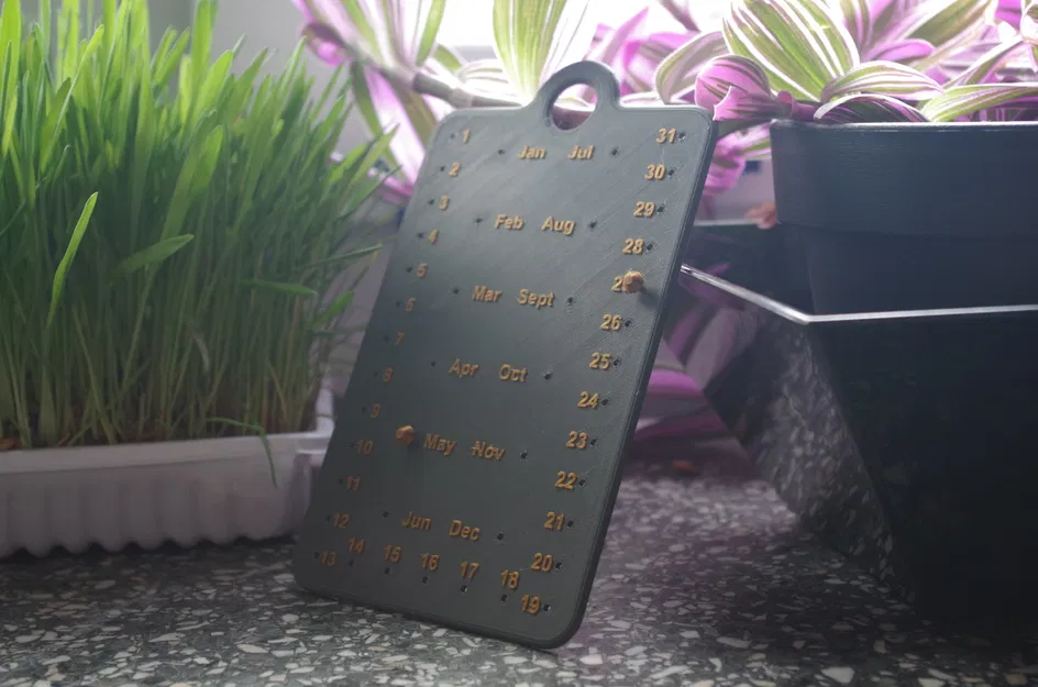 Lịch pin cổ điển dùng để nhắc nhở ngày quan trọng - Image 1