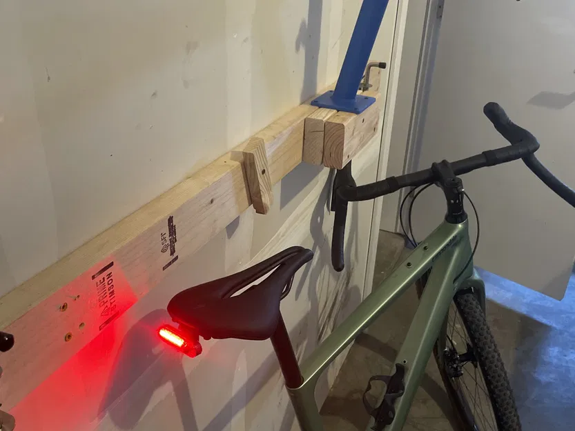 Giá đỡ đèn hậu cho yên xe Specialized SWAT - Image 3