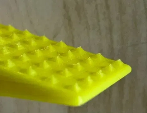 Chặn cửa cho thảm với đinh nhọn điều chỉnh được - Image 3