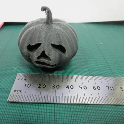 Cái Bầu Halloween Kêu Lách Tách