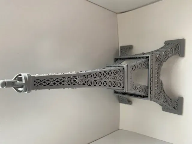 Tháp Eiffel 3D chi tiết và tinh xảo - Image 1