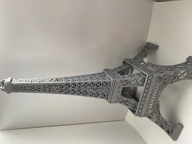 Tháp Eiffel 3D chi tiết và tinh xảo - Image 2