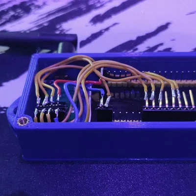 Hộp nhỏ cho ESP32 NodeMCU và EBYTE ML01DP5 với anten ngoài