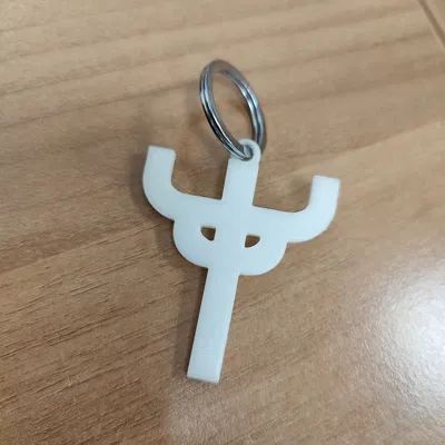 Móc khóa hình thánh giá của ban nhạc Heavy Metal Judas Priest