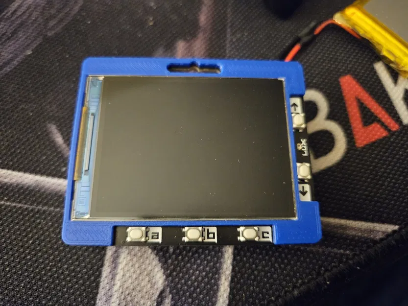 Hộp đựng huy hiệu Tufty 2040 với nam châm hỗ trợ - Image 1