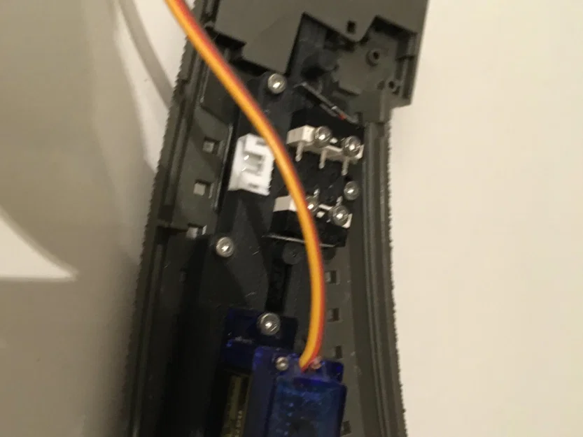 Giá đỡ servo cho công tắc C-rail Marklin với phản hồi vị trí - Image 1