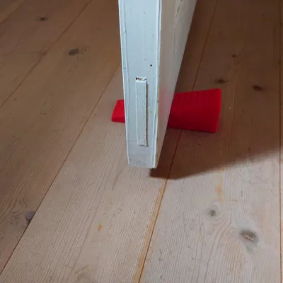 Chặn cửa đa năng với hai kích thước điều chỉnh