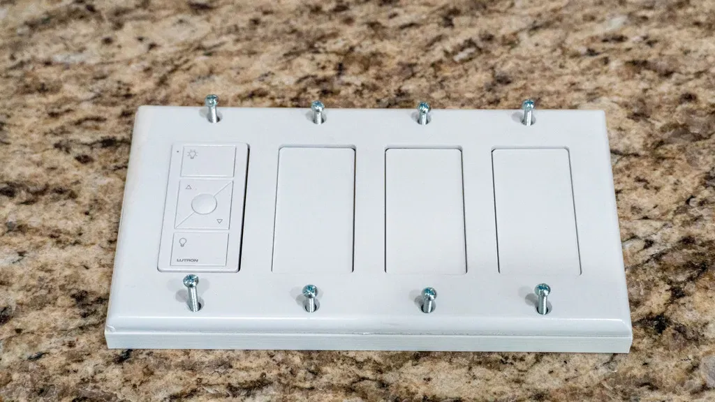 Bộ giá đỡ cho điều khiển từ xa Lutron Pico - Image 5