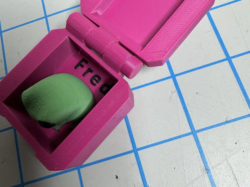 **Chốt bản lề cho hộp của Fred The Frog** - Image 1