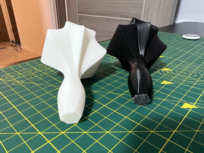 Giá đỡ cửa thiết kế độc đáo bằng Fusion 360 - Image 3