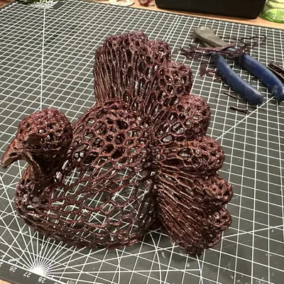 Mô hình trang trí trung tâm hình gà tây Voronoi