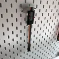 Giá đỡ thước kẹp kỹ thuật số cho bảng treo IKEA Skadis - Thumbnail 2