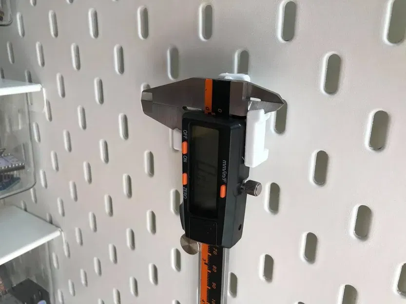 Giá đỡ thước kẹp kỹ thuật số cho bảng treo IKEA Skadis - Image 4