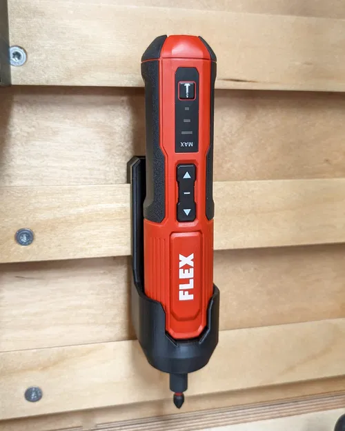 Giá treo tường và Móc Cài Kiểu Pháp cho Flex SD 5-300 4.0 hoặc Denali Akku Stick - Image 1