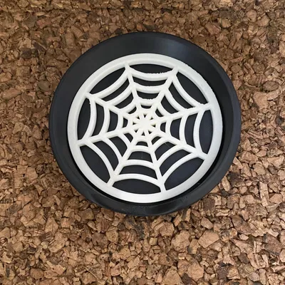 Đế lót ly hình mạng nhện cho mùa Halloween