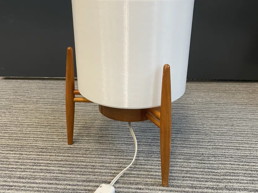 Thay thế chao đèn bàn cũ đường kính 20 cm - Image 1