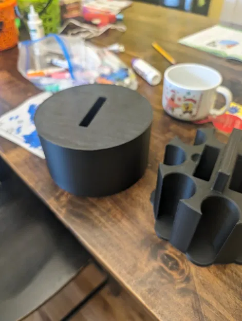 Hộp đựng bộ bài và chip poker chắc chắn - Image 4