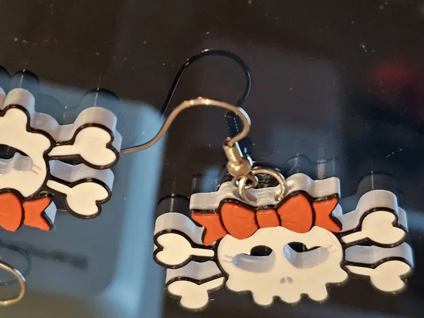 Bông tai đầu lâu dễ thương - Image 2