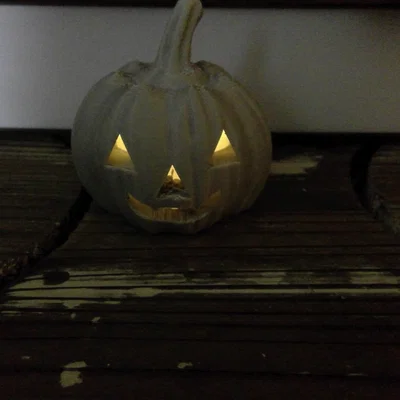Đèn lồng bí ngô nhỏ cho mùa thu và Halloween