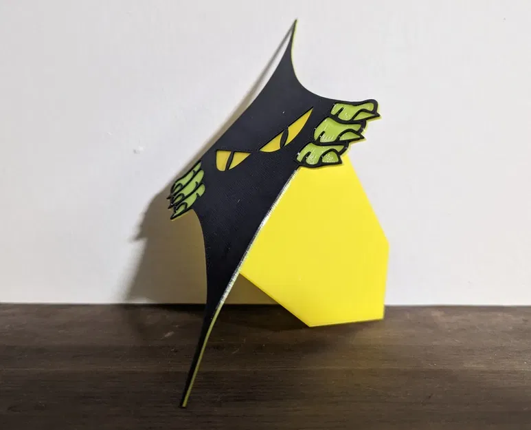 Đôi mắt rình rập đáng sợ cho giá sách của bạn - Image 4