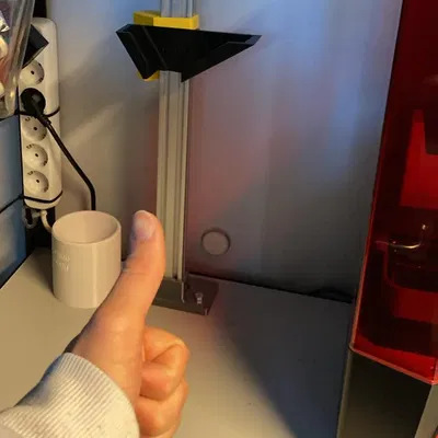 Khay nhỏ giọt Saturn 2 được thiết kế lại cho giá đỡ bàn 2040