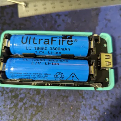 Vỏ bảo vệ cho pin sạc USB dual 18650