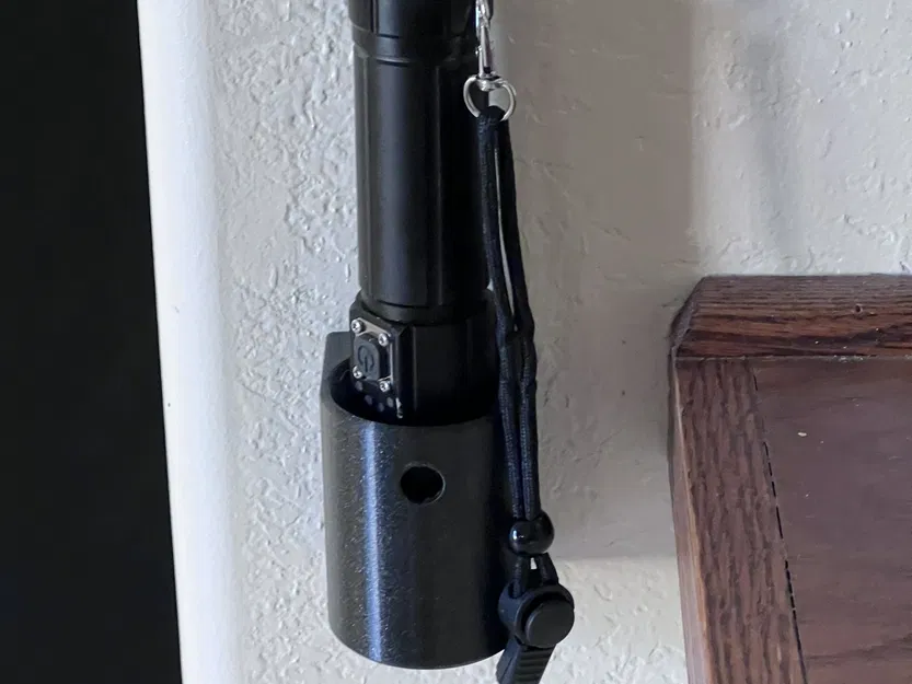 Giá đỡ đèn pin Sunitact XHP70.2 siêu sáng - Image 1