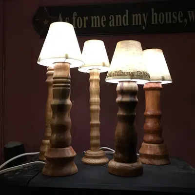 Chao đèn LED nhỏ với chao đèn gỗ thủ công