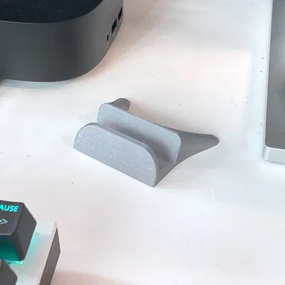 Giá đỡ điện thoại đơn giản cho bàn làm việc