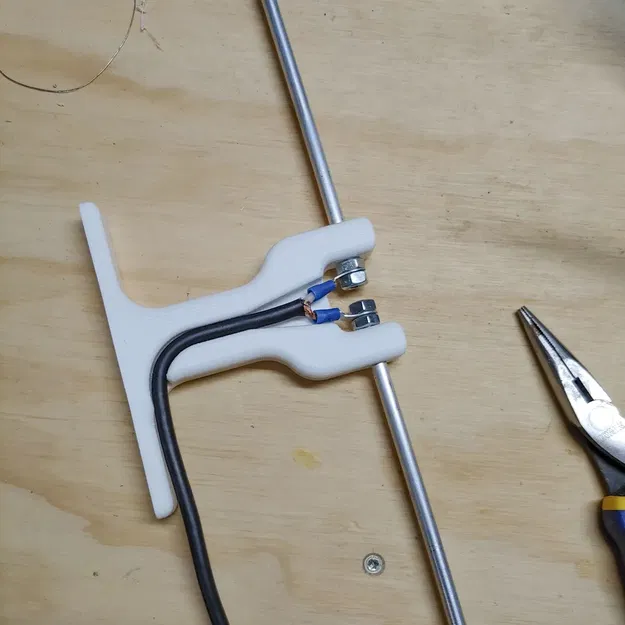 Giá đỡ ăng-ten dipole gắn cửa sổ - Image 2