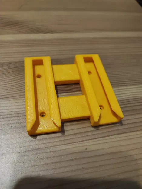 Giá Đỡ Tay Cầm PS4 Dualshock Gắn Dưới Bàn - Image 1