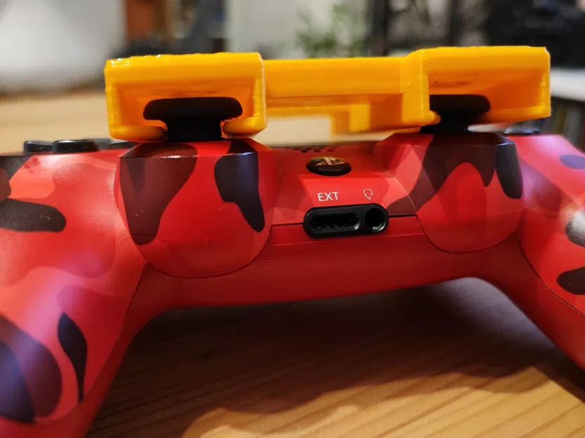 Giá Đỡ Tay Cầm PS4 Dualshock Gắn Dưới Bàn - Image 2