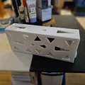 Giá đỡ cho bộ sạc điện thoại tại Anh - Thumbnail 2