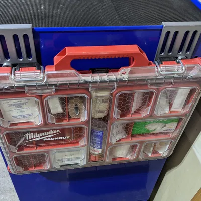 Giá đỡ Milwaukee Packout cho tủ dụng cụ U.S. GENERAL 26 in. x 22 in.